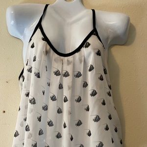 Black fish tank, princess Vera wang